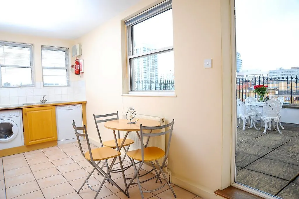 Aparthotel Park Lane City Apartments London